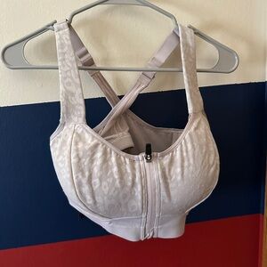 Knock-Out Front Close Sports Bra - Light Pink - 38DDD